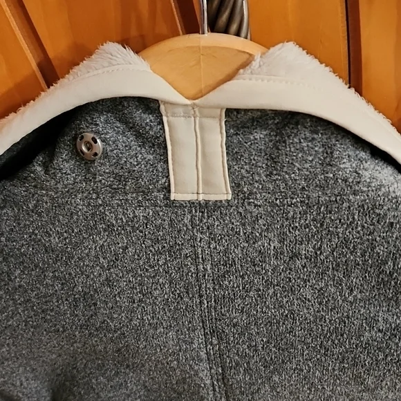 Lululemon wrap jacket - Picture 7 of 7